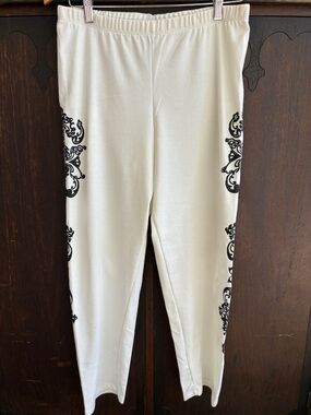 White Women's Jogger Leggings with Black Side Scroll Print Sz 1X